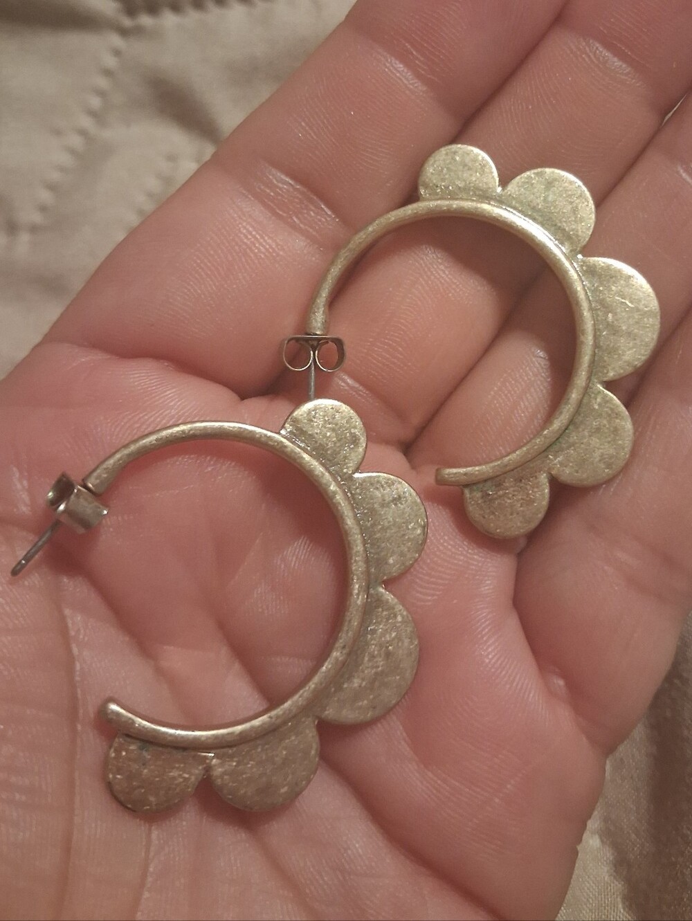 Gold Scalloped Hoop Earrings - Women Jewelry